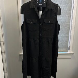 Tiered Black Sleeveless Button-Up Dress